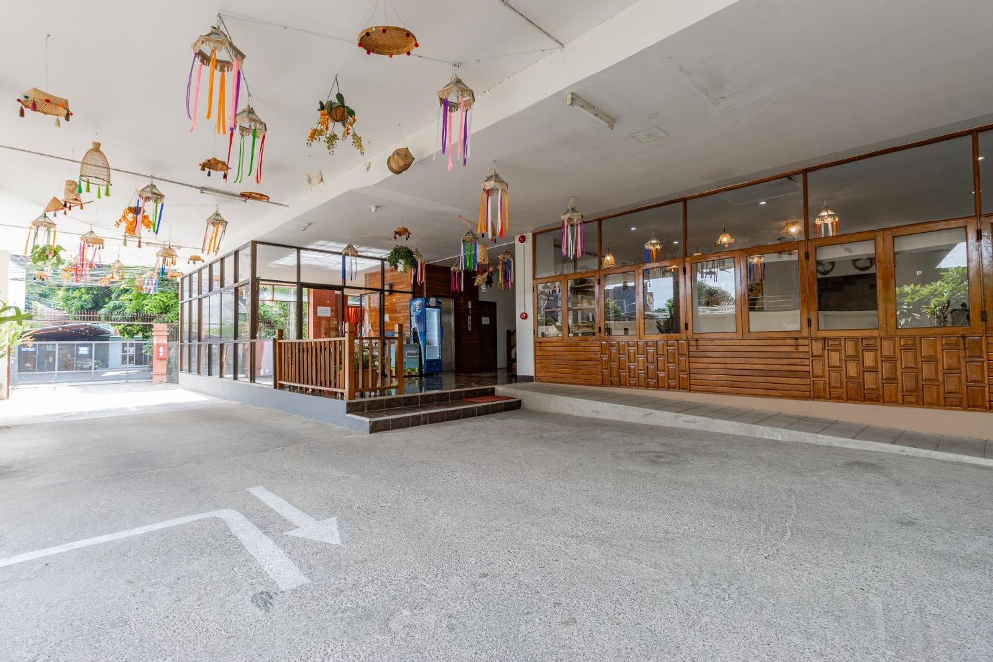 Budget Stars Hotel 清邁 外观 照片